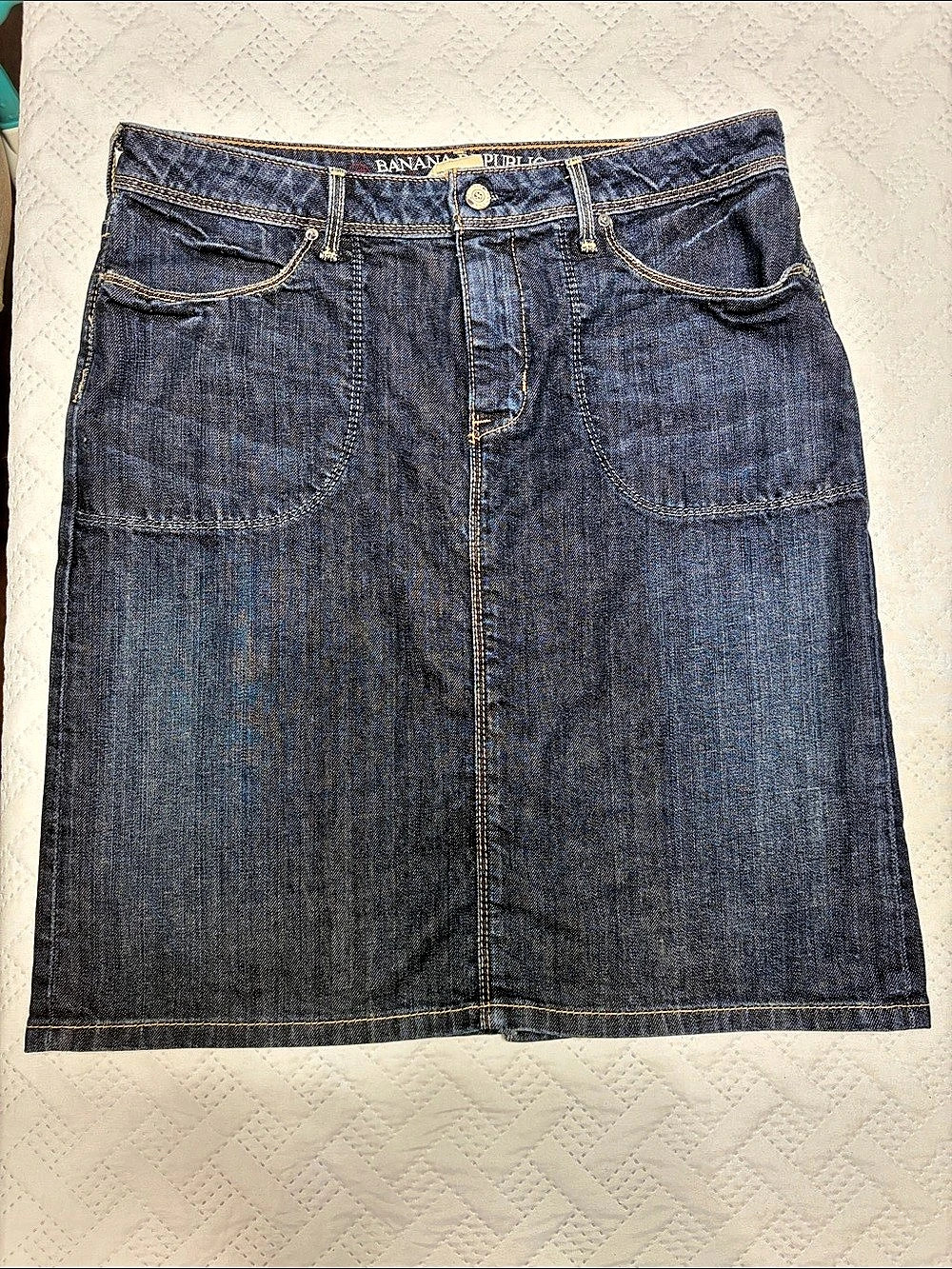 Banana Republic Denim Mini Skirt Blue Size 6